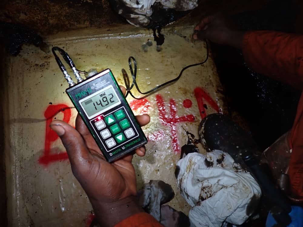 Mesure-epaisseur-(UT)-tank-GOLAR-LNG-Cameroun 4