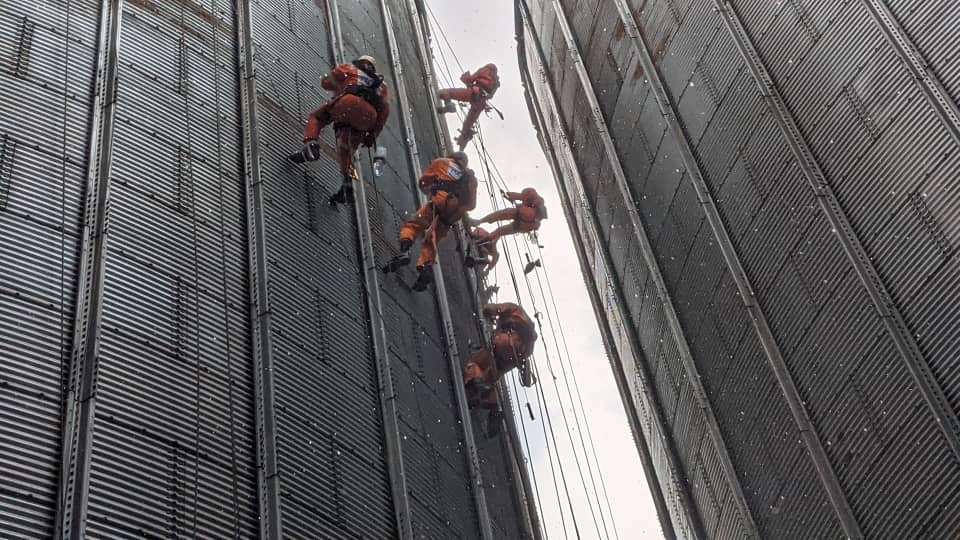 Projet du traitement anti-corrosion (ARMPP I) sur le bâtiment et les silos a blé de Broli SA 6