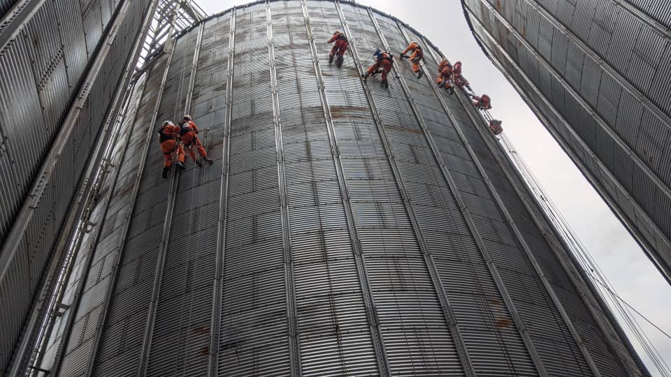 Projet du traitement anti-corrosion (ARMPP I) sur le bâtiment et les silos a blé de Broli SA 7