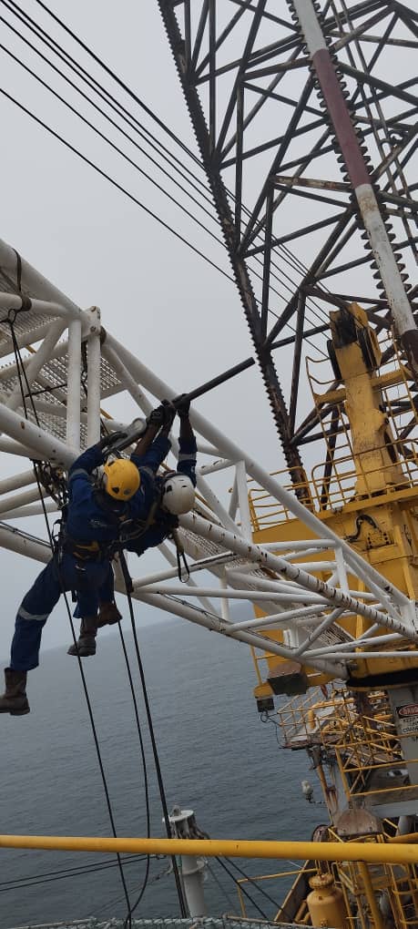 Serrage de la boulangerie de la grue du Rig Balder 1