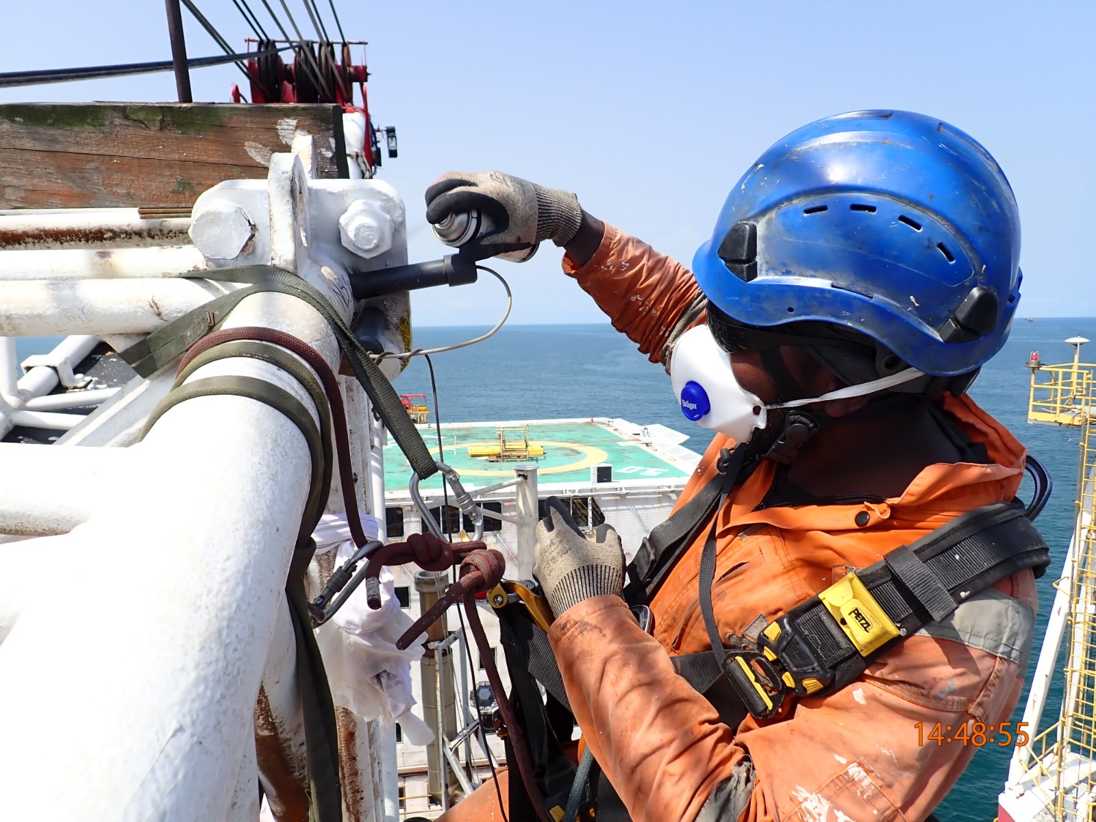 Magnestoscopie sur les oreilles de levage sur une potence sur le Rig Dagda au Gabon Ressurage sur Dagba Gabon Cameroun 3